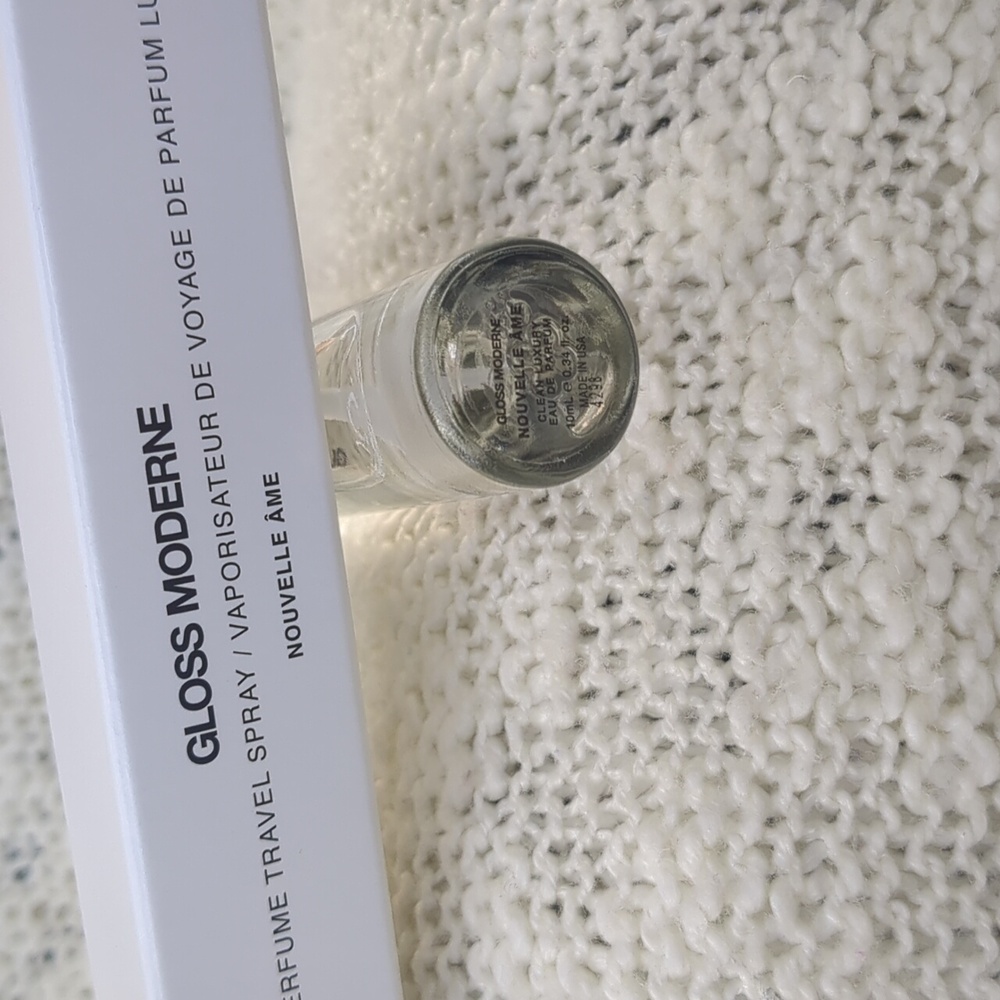 GLOSS MODERNE Nouvelle Ame Travel Spray, 10ml/0.34fl oz - Picture 8 of 10